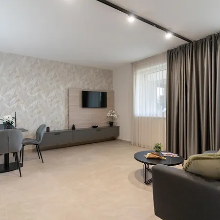 Διαμέρισμα Szauter Aparthomes A Γκιόρ