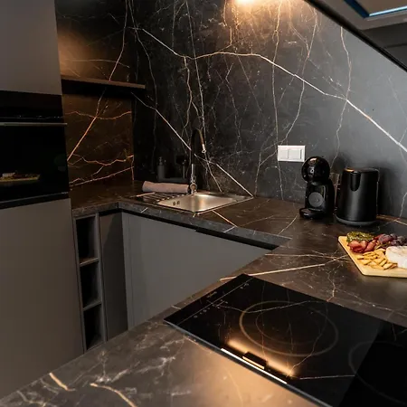 Szauter Aparthomes A Διαμέρισμα Γκιόρ